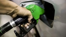 افزایش قیمت بنزین سهمیه‌ای واقعیت ندارد