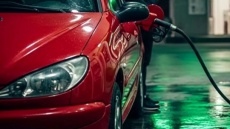 نفع بیشتر مردم در اجرای بنزین به نفر است