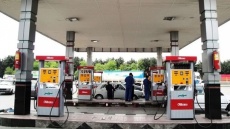 3 نرخی شدن بنزین؛ گامی دیر اما درست