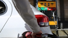 حذف سهمیه بنزین خودروهای نوشماره، بی‌عدالتی است