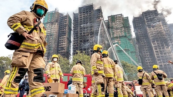 چرا 8 برج مسکونی همزمان با هم آتش گرفت؟