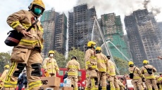 چرا 8 برج مسکونی همزمان با هم آتش گرفت؟