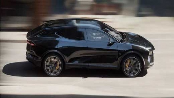 صفر تا 100 این خودرو فقط 3 ثانیه