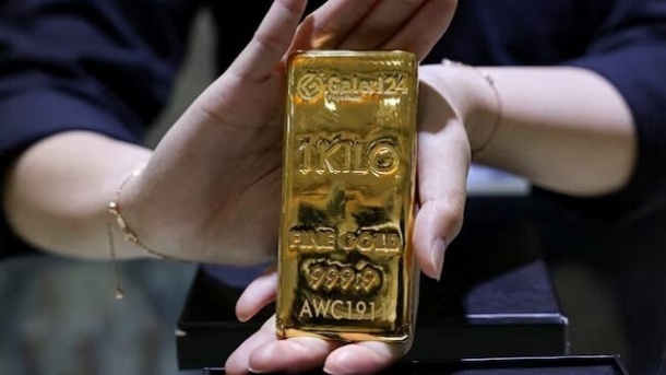 بهای طلا امروز جمعه در بازارهای جهانی
