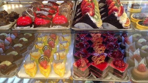 قیمت انواع شیرینی برای شب یلدا اعلام شد