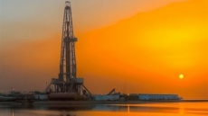 وقت‌کشی در توسعه بزرگترین میدان مشترک نفتی ایران