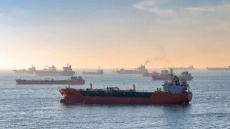 فرار 16 نفتکش تحریمی پس از دستگیری مادورو