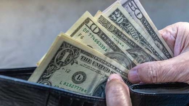 قیمت دلار در مرکز مبادلات و بازار آزاد امروز