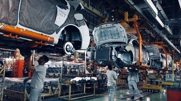 تولید خودرو در کشور 10 درصد کاهش یافت