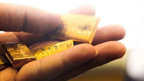 بهای طلا امروز پنج شنبه در بازارهای جهانی