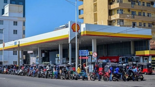 تنگه هرمز، کشورها را تعطیل کرد