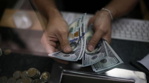 قیمت دلار در بازار آزاد و رسمی 1404/12/26