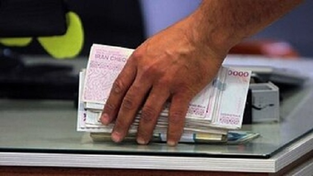 تصویب سقف 130 میلیون تومانی حقوق کارکنان دولت