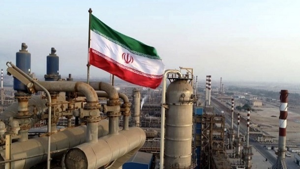 چاههای نفت ایران بسته نمیشوند