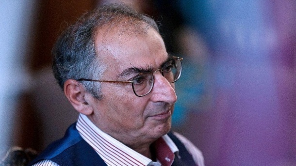 صادق زیباکلام بازداشت شد