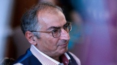 صادق زیباکلام بازداشت شد