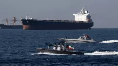 مسیر جنوبی تنگه هرمز بسته شد
