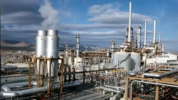 راز آسیبپذیری پتروشیمیهای ایران