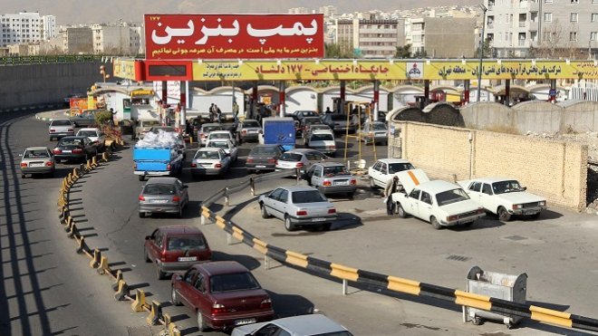اولین پاسخ به انتقادات بنزینی