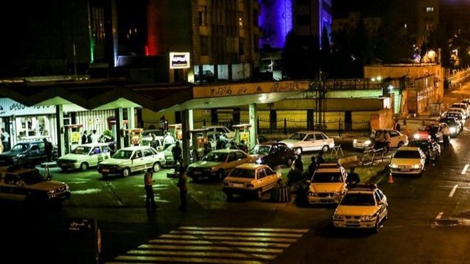 5 دلیل اصلی شلوغی پمپبنزین های تهران