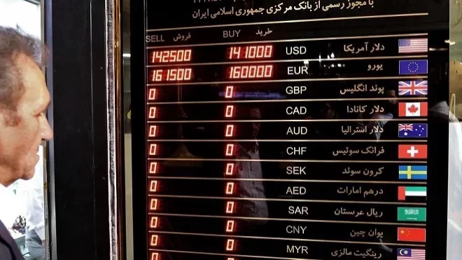 دلار پس از 8 روز صعود، عقب نشست