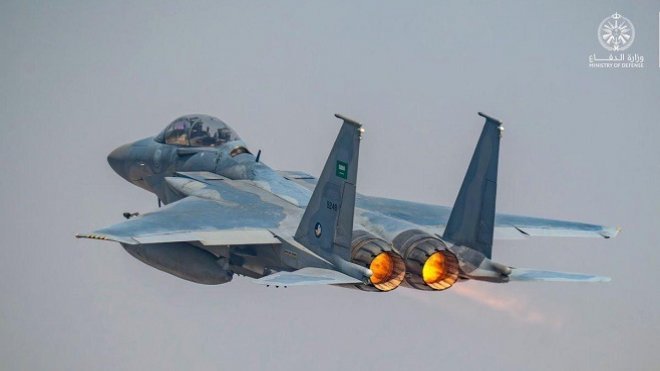 جنگنده F-15 عربستان در آسمان یمن ساقط شد
