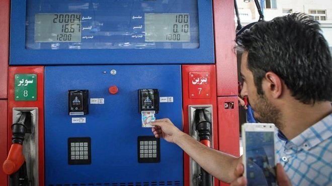 انتقال سهمیه بنزین به کارت بانکی از مهرماه