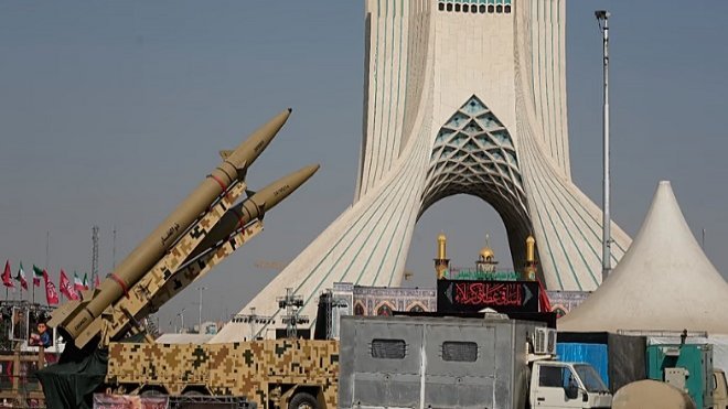 سپاه: از «پدر بمبها» در برابر «مادر بمبها» رونمایی میکنیم