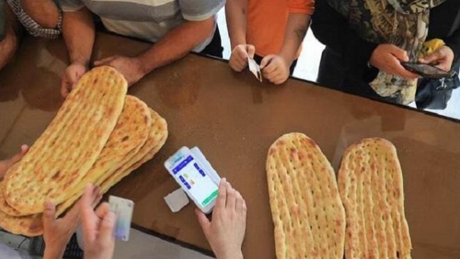 فروش نان صوری برای دریافت آرد یارانهای!