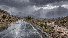 چرخش بارش‌ها به شرق؛ احتمال سیلاب در چند استان