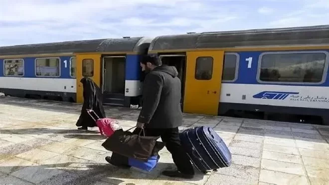 چرا سفر با قطار گران شد؟