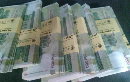 توزیع اسکناس‌های نو در شعب بانک ها