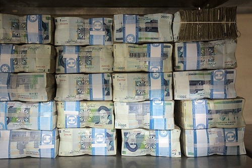 مقایسه 4 دولت گذشته در رشد نقدینگی + جدول