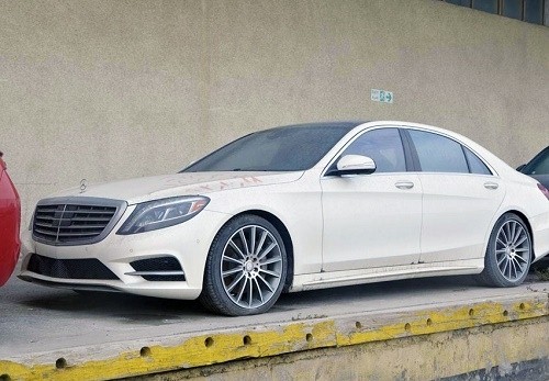 فروش انبوه خودروهای خاص کذب محض است