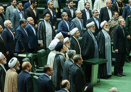 گوی و میدان اقتصاد در دست مجلسدهم