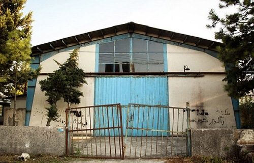 تعطیلی کارخانهها/ محصولات به روز نیست؛ مردم نمیخرند