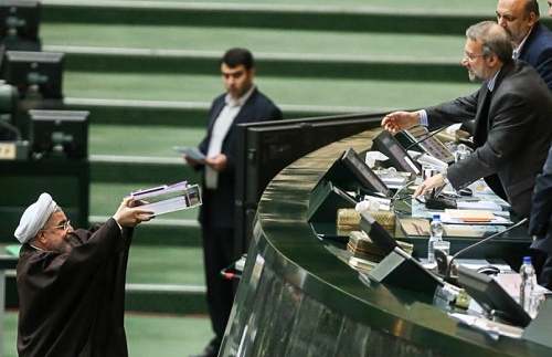 بار هزينههای جاری بر دوش دولت سنگينتر شد