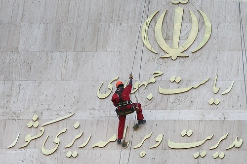 چاقوی جراحی دولت به بدنه کارشناسی رسید