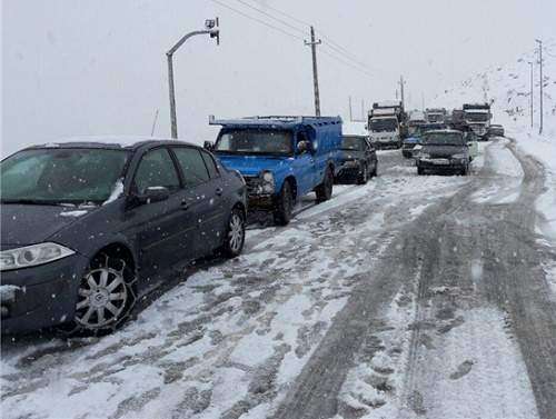 فروش بنزین 2000 تومانی در شمال تهران!