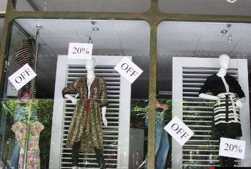 زنان در صف اول تولید و مصرف پوشاک ایرانی