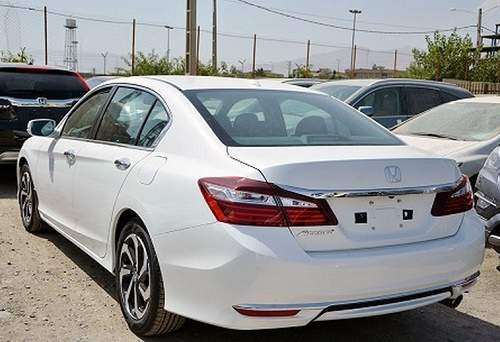 توقف فعالیت چند واردکننده خودرو در سال 95