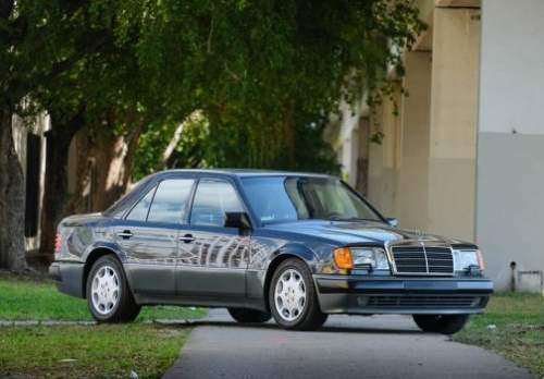 خودروی بنزی که توسط پورشه ساخته شد