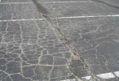 عمر‌کوتاه جاده‌ها با آسفالت یک بار‌مصرف