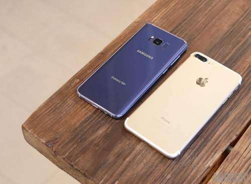 معرفی 10 ویژگی سامسونگ گلکسی S8 که آیفون 7 ندارد