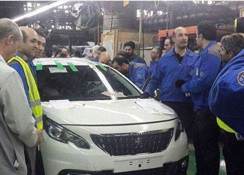 آغاز تولید انبوه دناپِلاس و پژو 2008 با حضور رئیس جمهوری