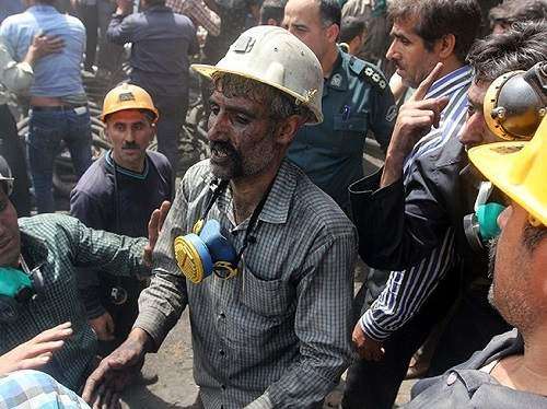 معدن کاران آزادشهر 17 ماه معوق حقوق داشتند و بیمه نبودند