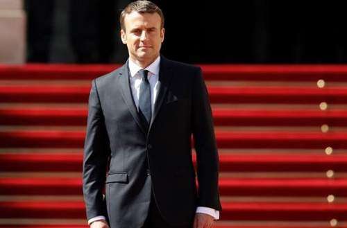 امانوئل ماکرون رسماً قدرت را تحویل گرفت