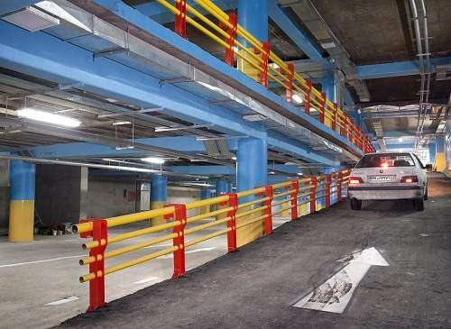 اگر کسی در تهران پارکینگ بزند، دستش را میبوسیم