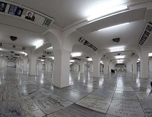 قیمت عجیب قبر در حرم مطهر امام رضا (ع)