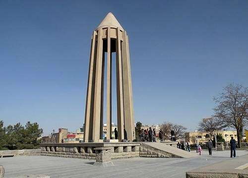 همدانگردی چقدر برایتان آب میخورد؟